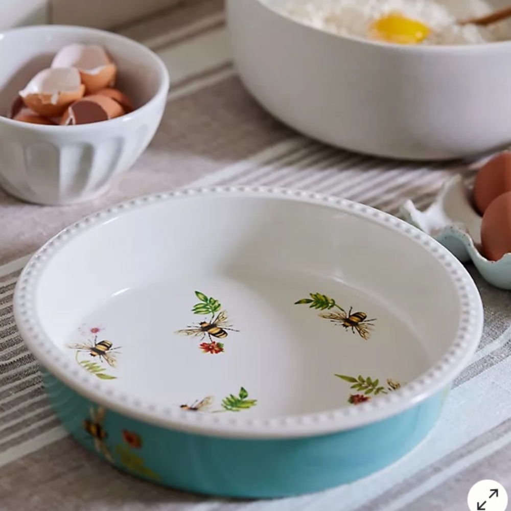 Anthropologie Lou Rota Mother Nature Pie Dish NWT